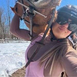 Meet your Posher, Tabitha